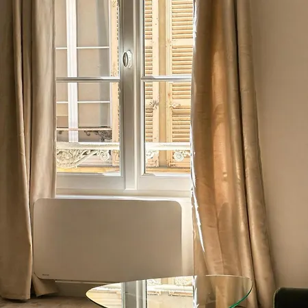Elegant Et Confortable En Plein Centre - 4 Pers Apartment